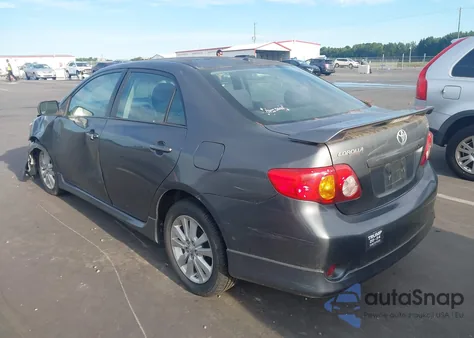 2010 Toyota Corolla S z USA, uszkodzony, nr VIN 2T1BU4EEXAC224652